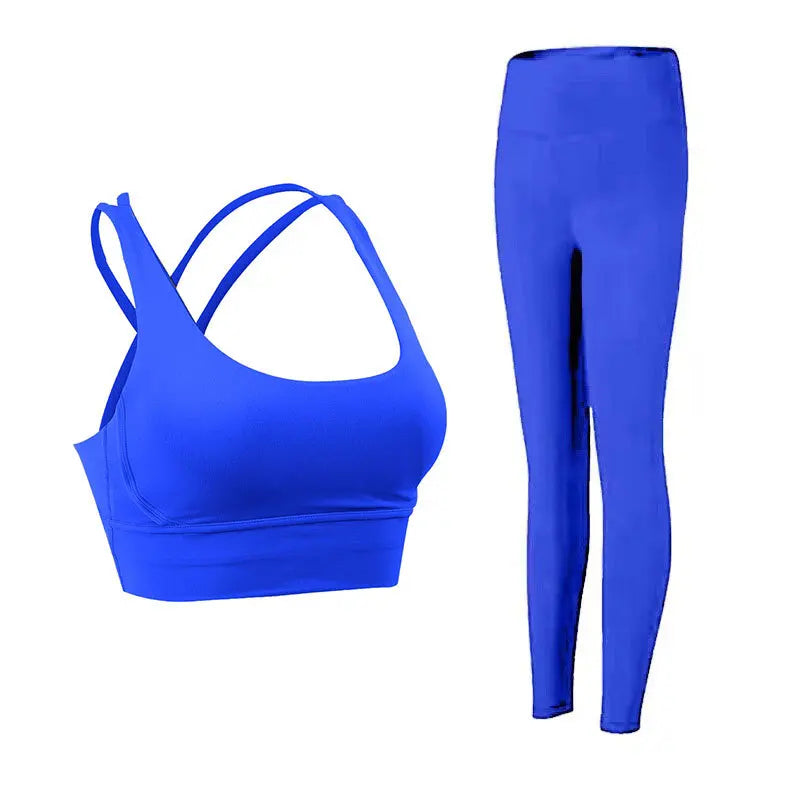 Sports set of leggings with bra.