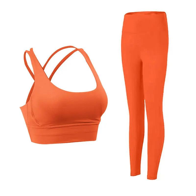 Sports set of leggings with bra.