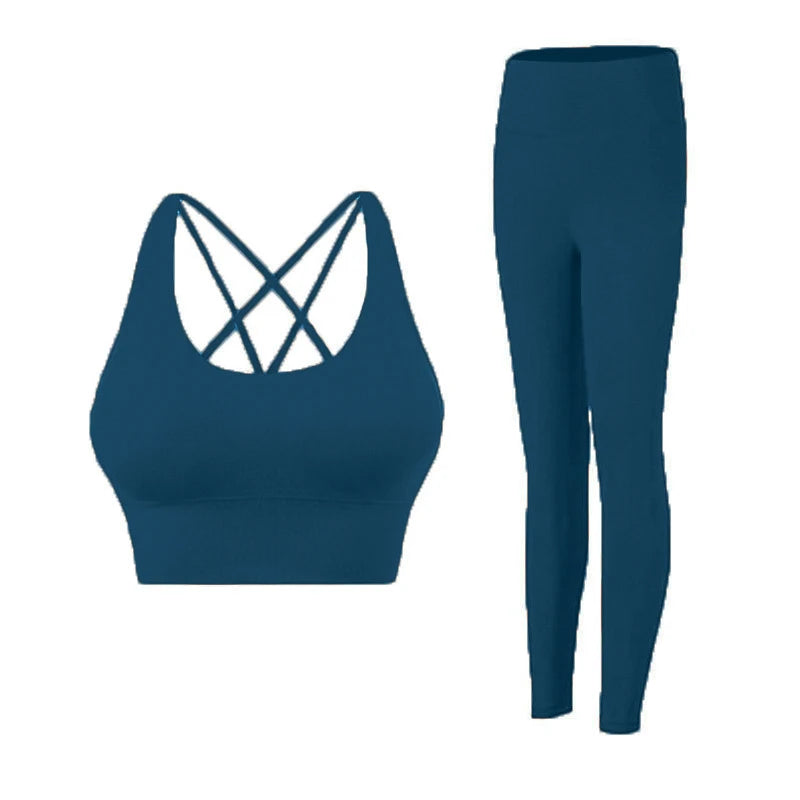 Sports set of leggings with bra.